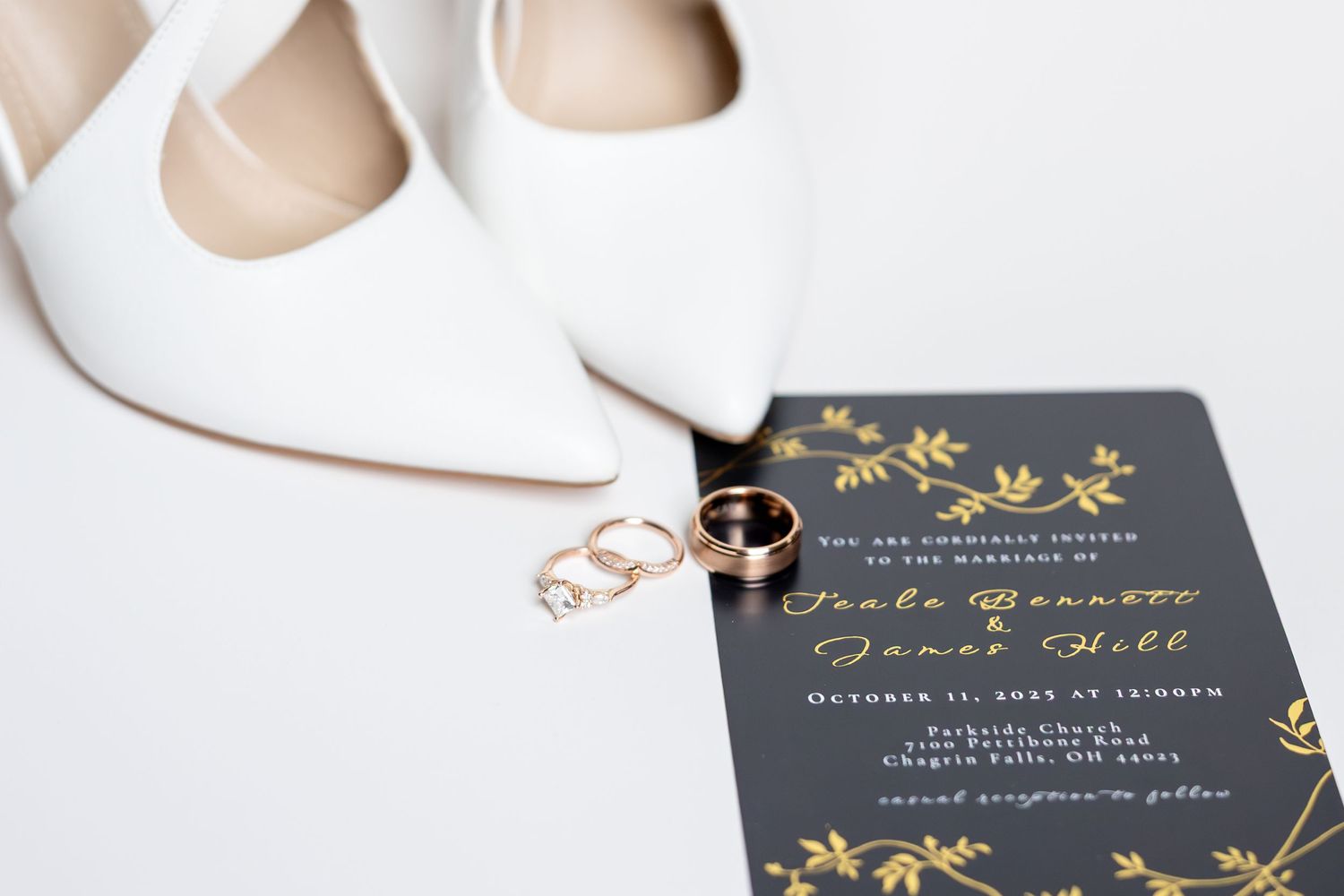 Light, airy wedding photography in Cleveland, Ohio. Ohio Wedding Photographers - Julia and Sean Photography, timeless, joyful wedding photos