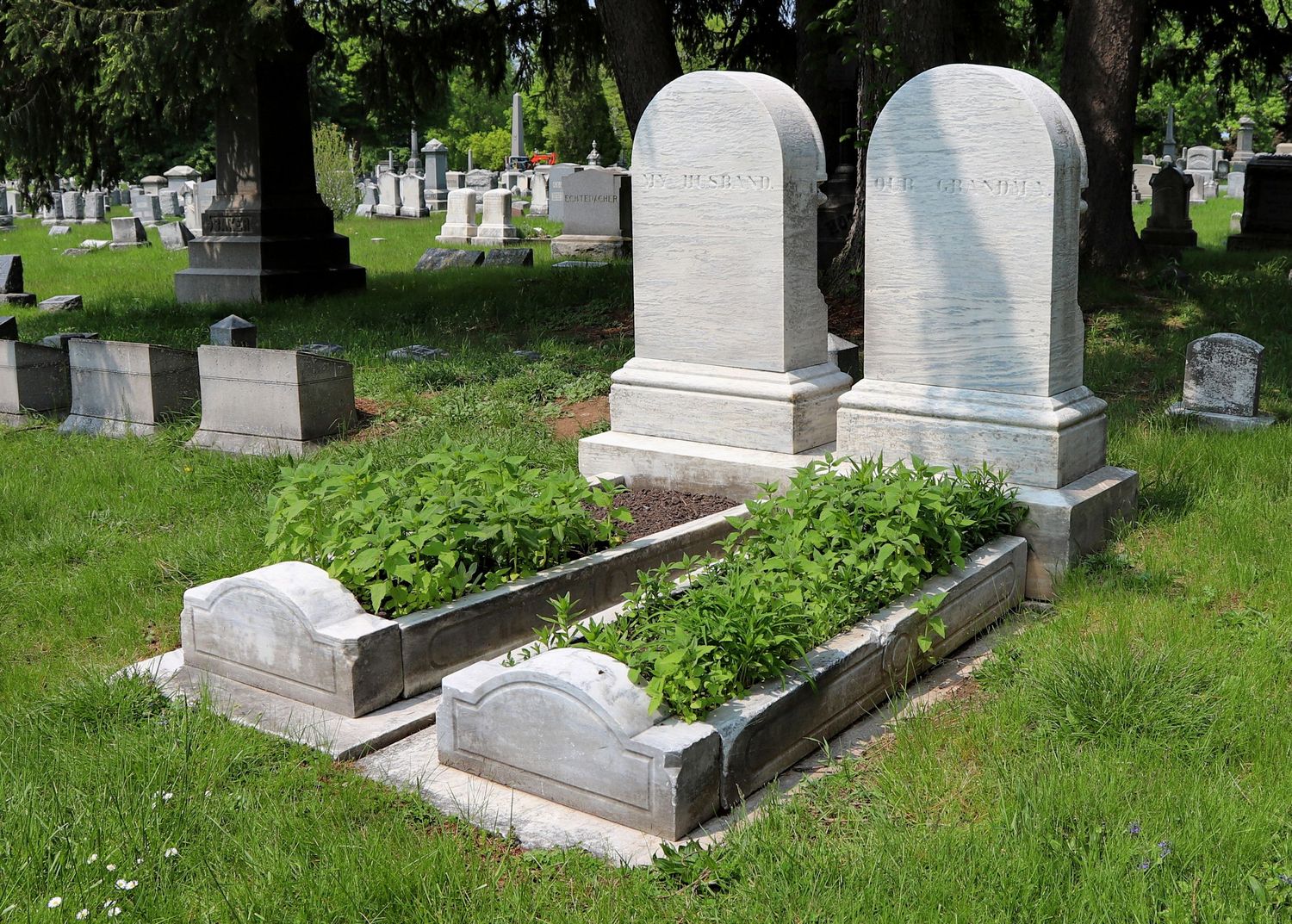 gravestone curbing
