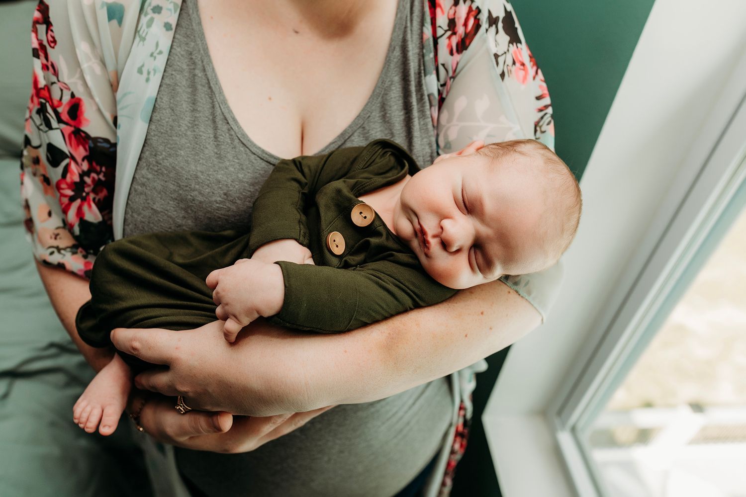 Fenton Michigan Newborn Photographer