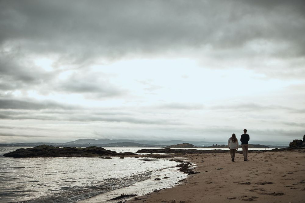 BEACH FAMILY PHOTO SHOOT FOR AMANDA, GRAHAM & RHYS - Family, maternity ...