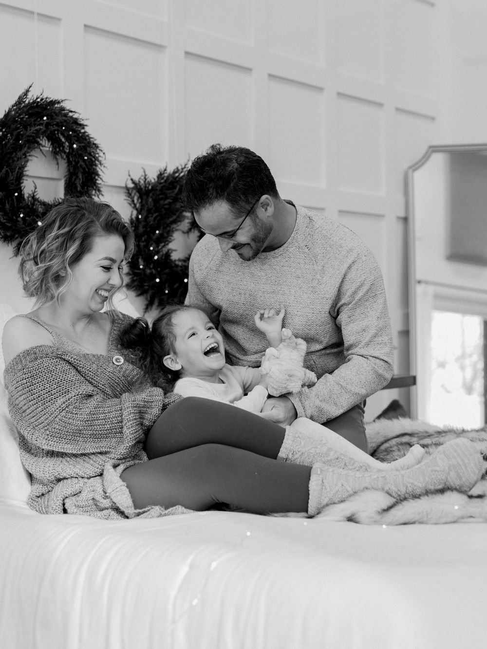 choosing-your-toronto-family-portrait-photographer-katie-crane