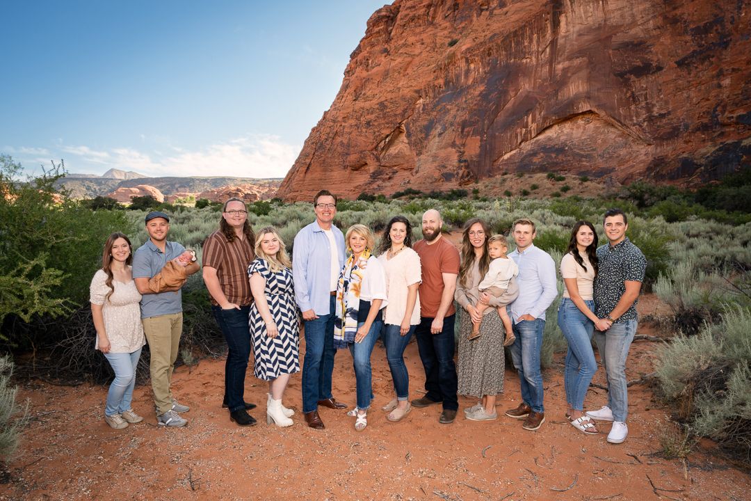 red-rocks-family-photos-snow-canyon-family-photographer-margie-temme-st.-george