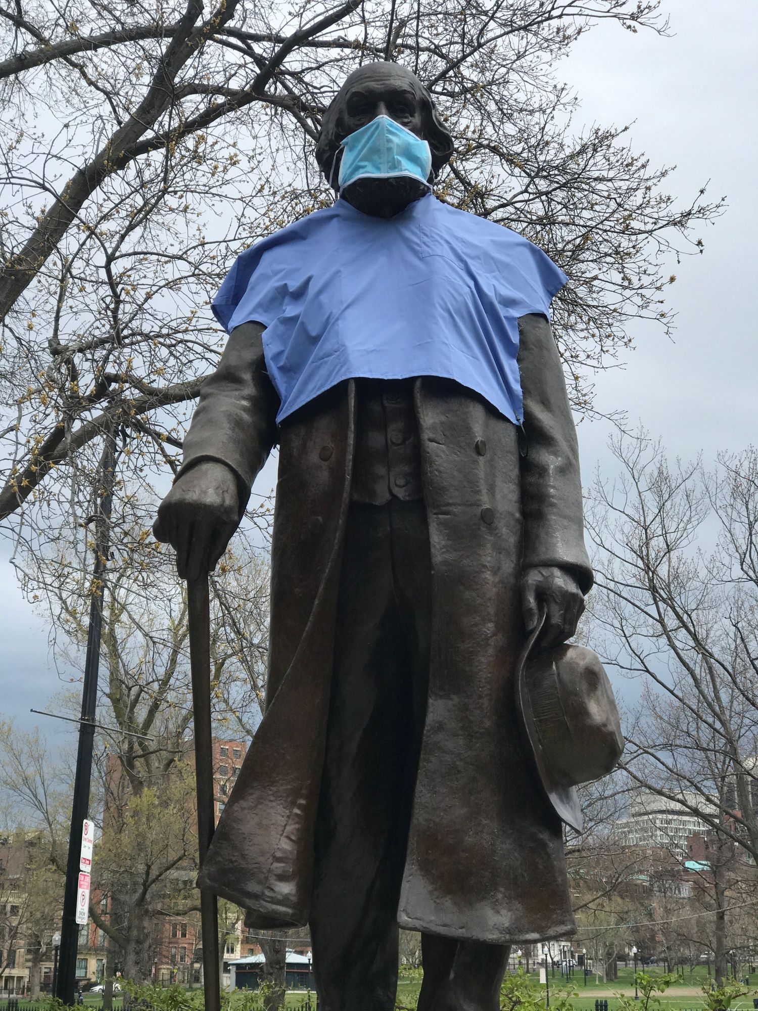 Edward Everett Hale Monument Boston Public Garden Covid mask & scrubs Leah Ramuglia Photography 2020