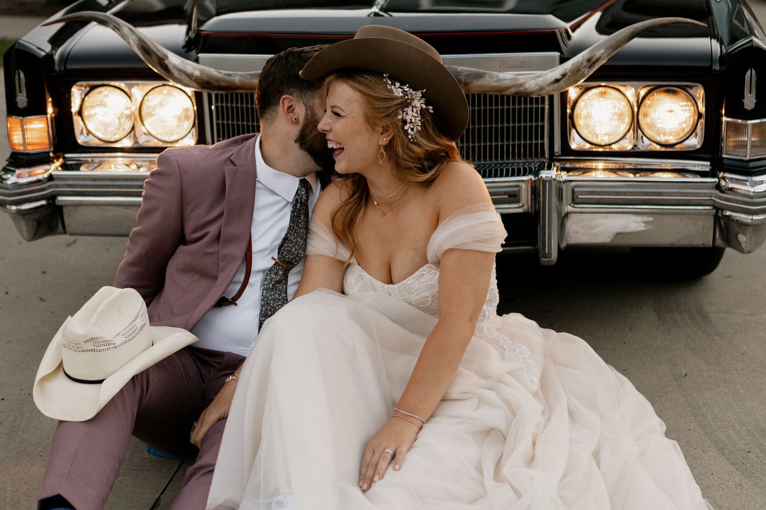 Beautiful backyard wedding in Spokane, WA. Photography by Castro Collective.