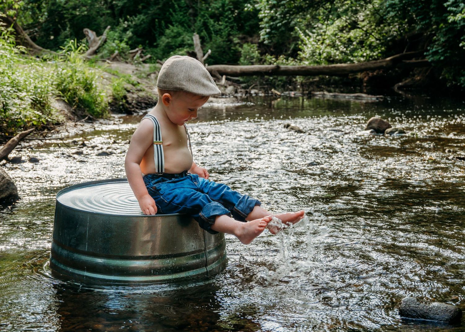 creek stomp mini session with Cheyenne Michelle Photography, LLC