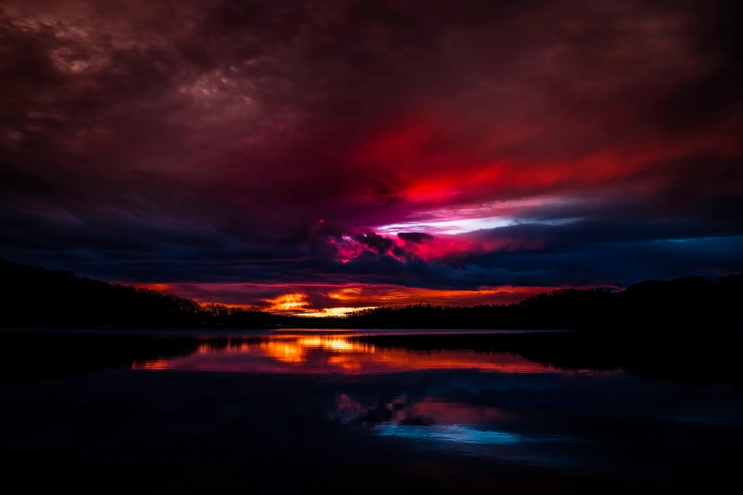 sunrise over lake of the ozarks