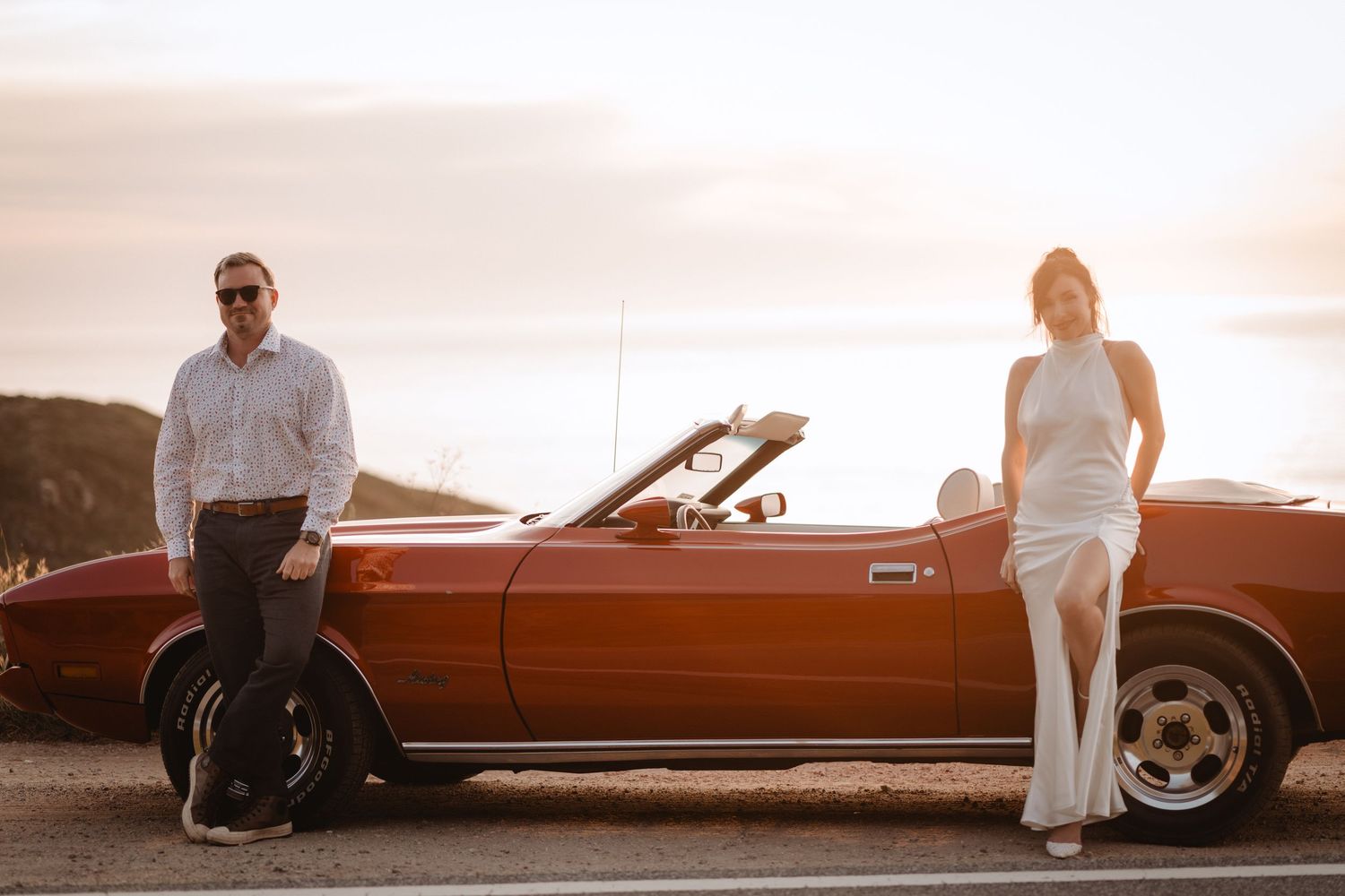 classic car photos couple photoshoot in big sur