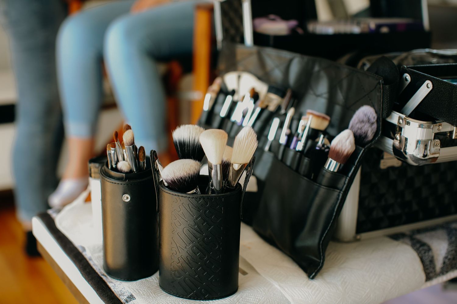 makeup artists brush kit