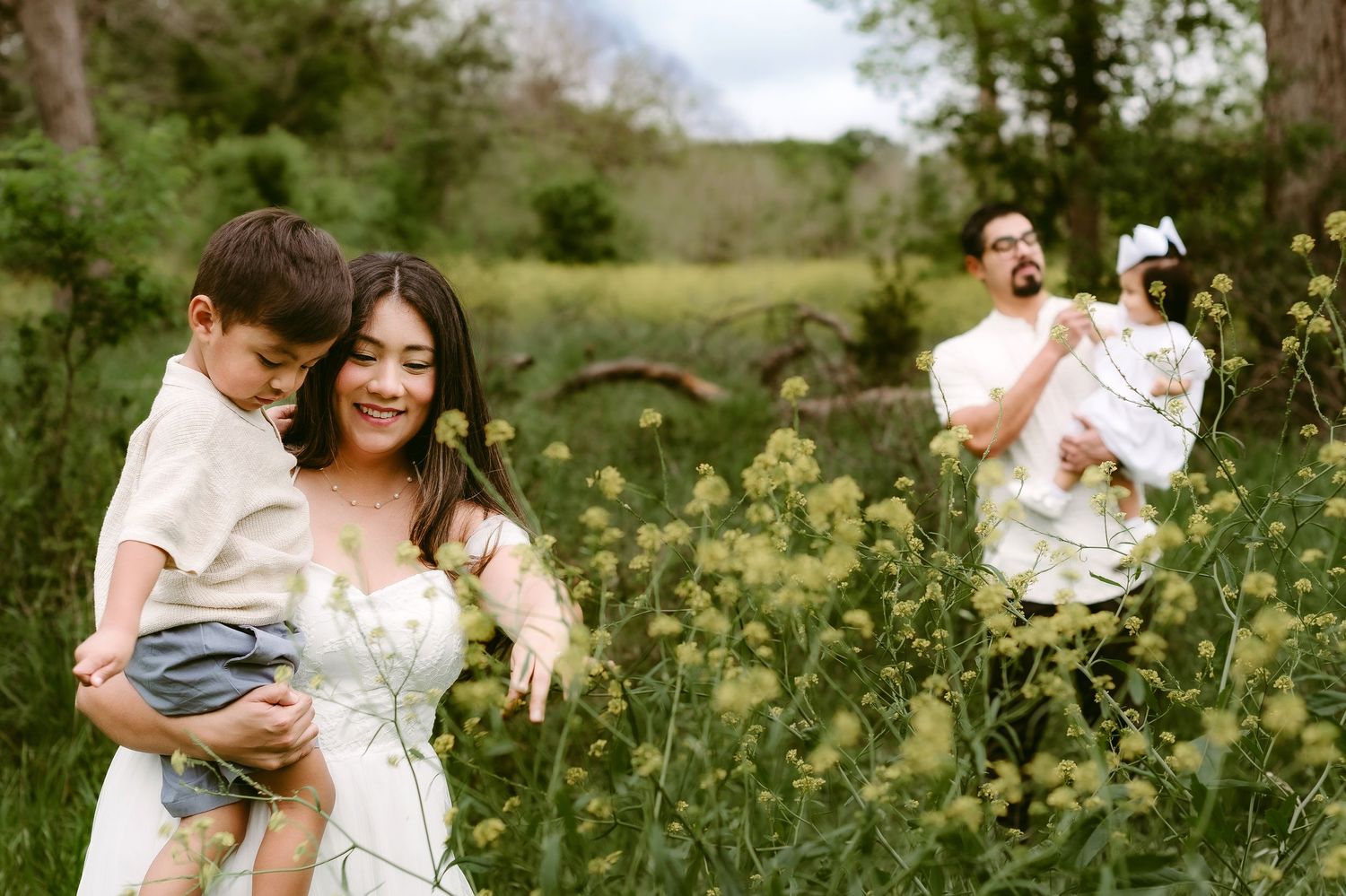 San Antonio, Texas Family Photographer; Seguin Photographer; La Vernia Photographer; New Braunfels Photographer; Family