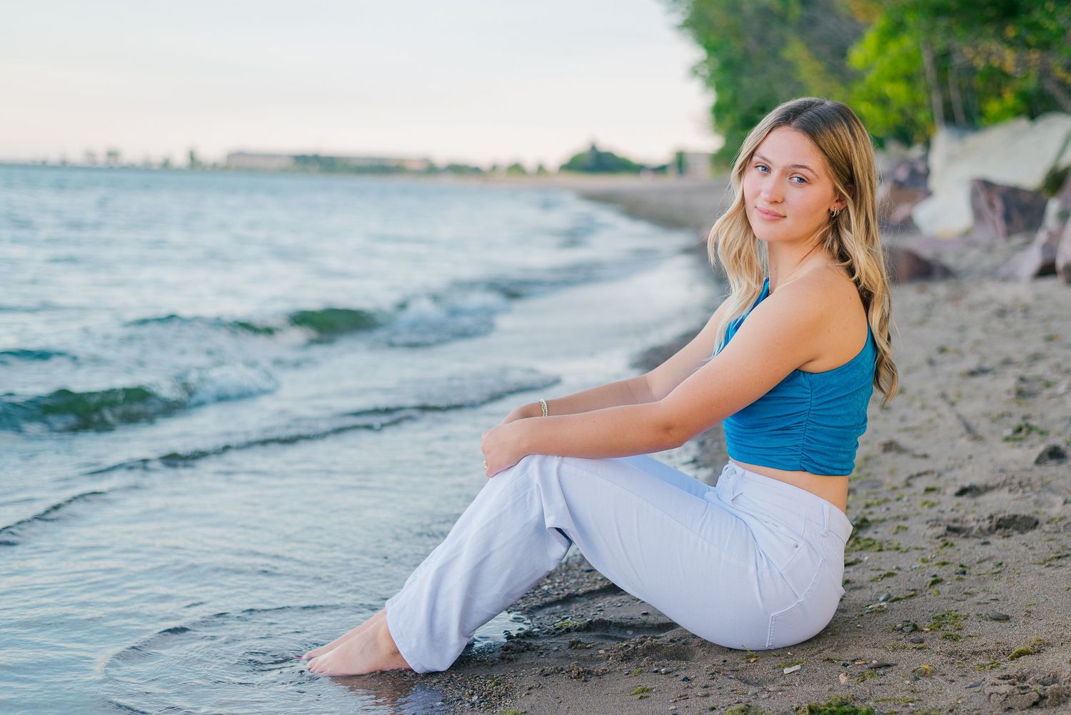 Kaitlyn Ruth Photography  beach photos outfits for your senior photos