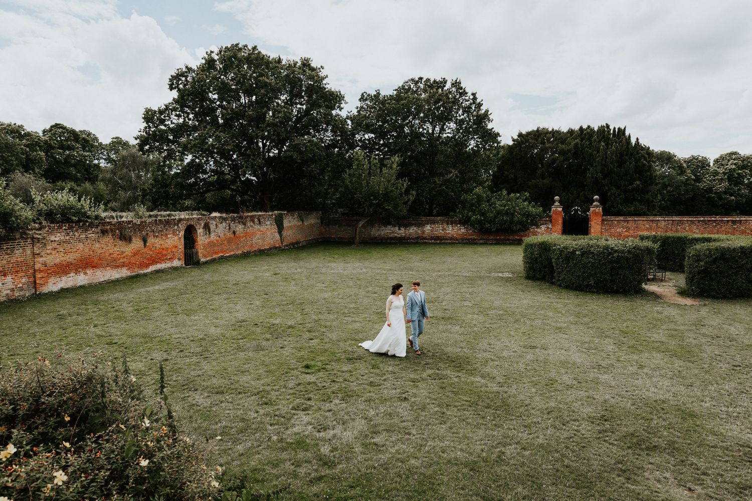Ufton Court Wedding Photography – Georgie & Maz's Romantic Day