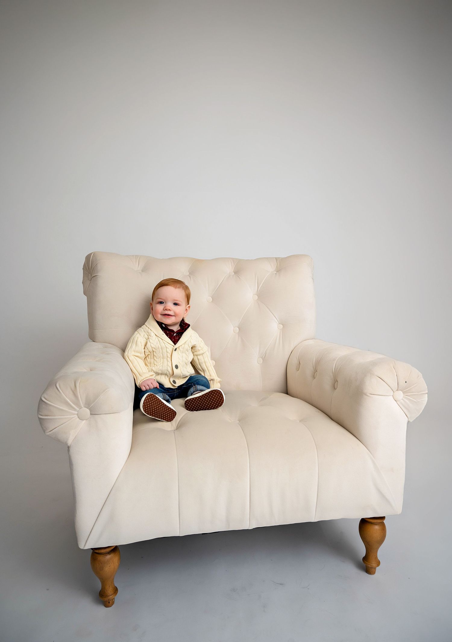 motherhood. natural light. beaver county photographer. client closet.  storyteller. newborn photography