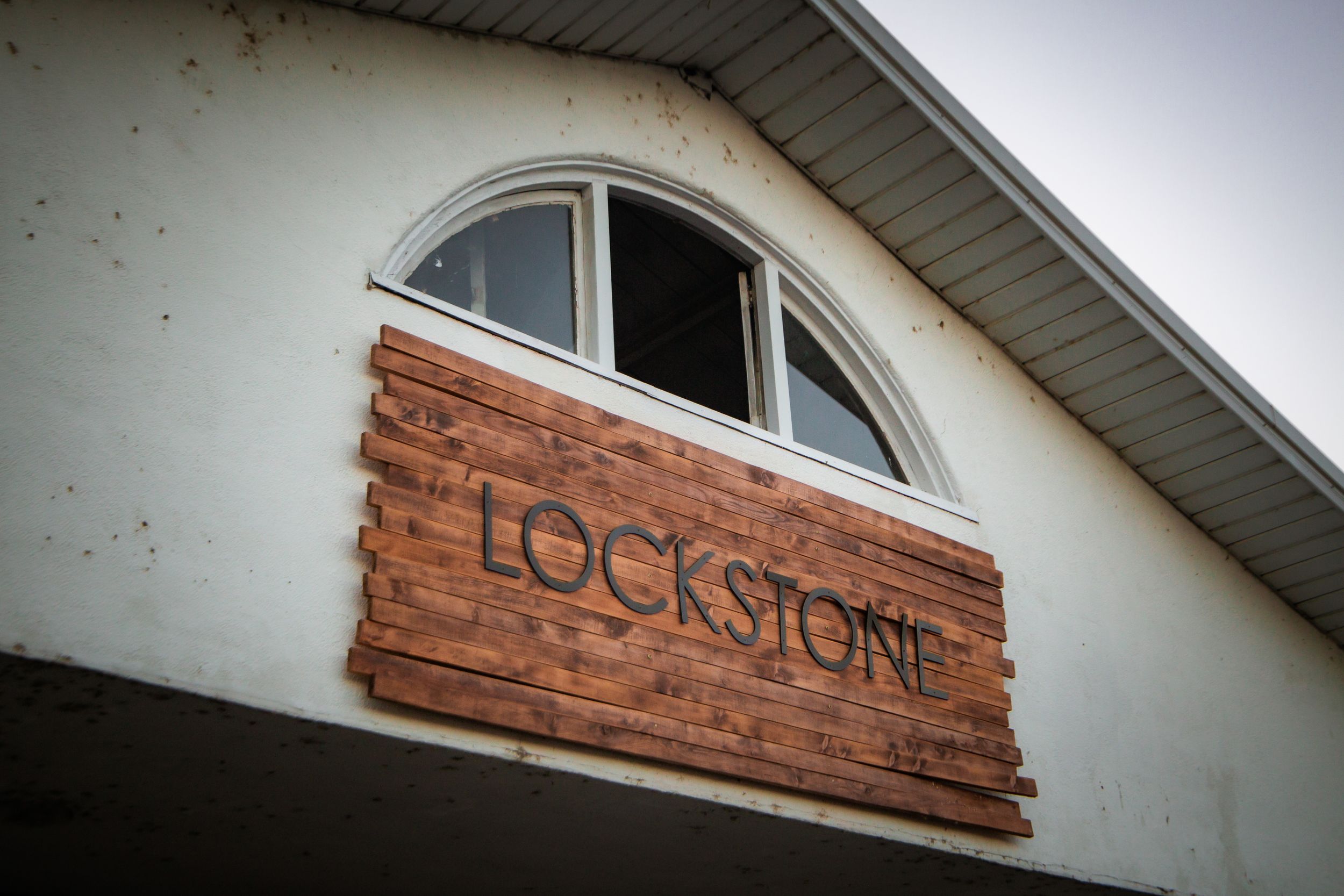 Venue Review The Lockstone, Albion NY Emily Braun Photography
