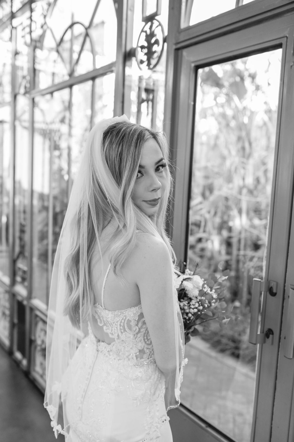 bridal-session-downtown-fairhope-alabama-grand-laurel-photography