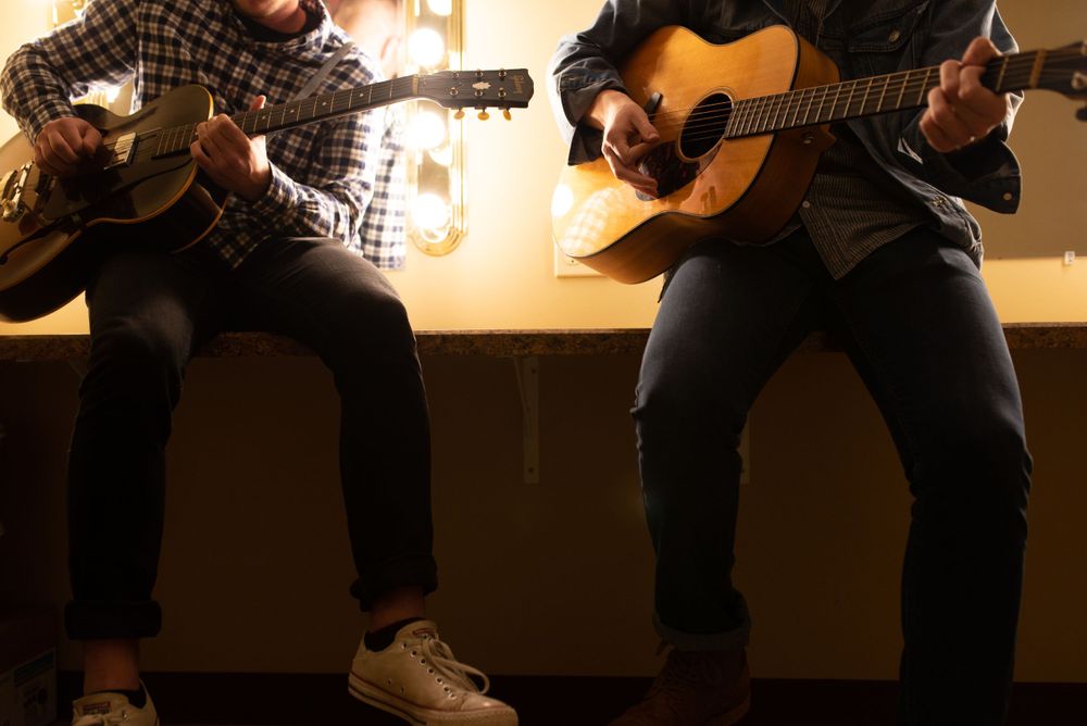 Alex Fincher & Drew Baxter | Musicians at the 4th Street Theater - Anna