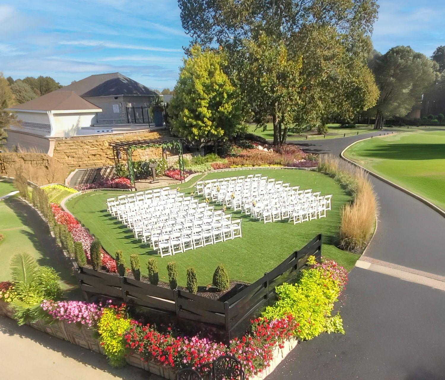Scioto Country Club Weddings ceremony area photo taken by sassi photo