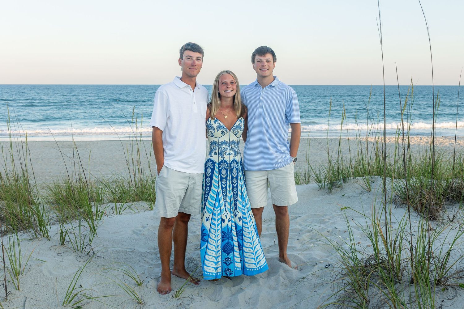 Emerald Isle nc beach family photographer Samantha Ann photo senior photography in swansboro best beach pictures near Indian beach and huber