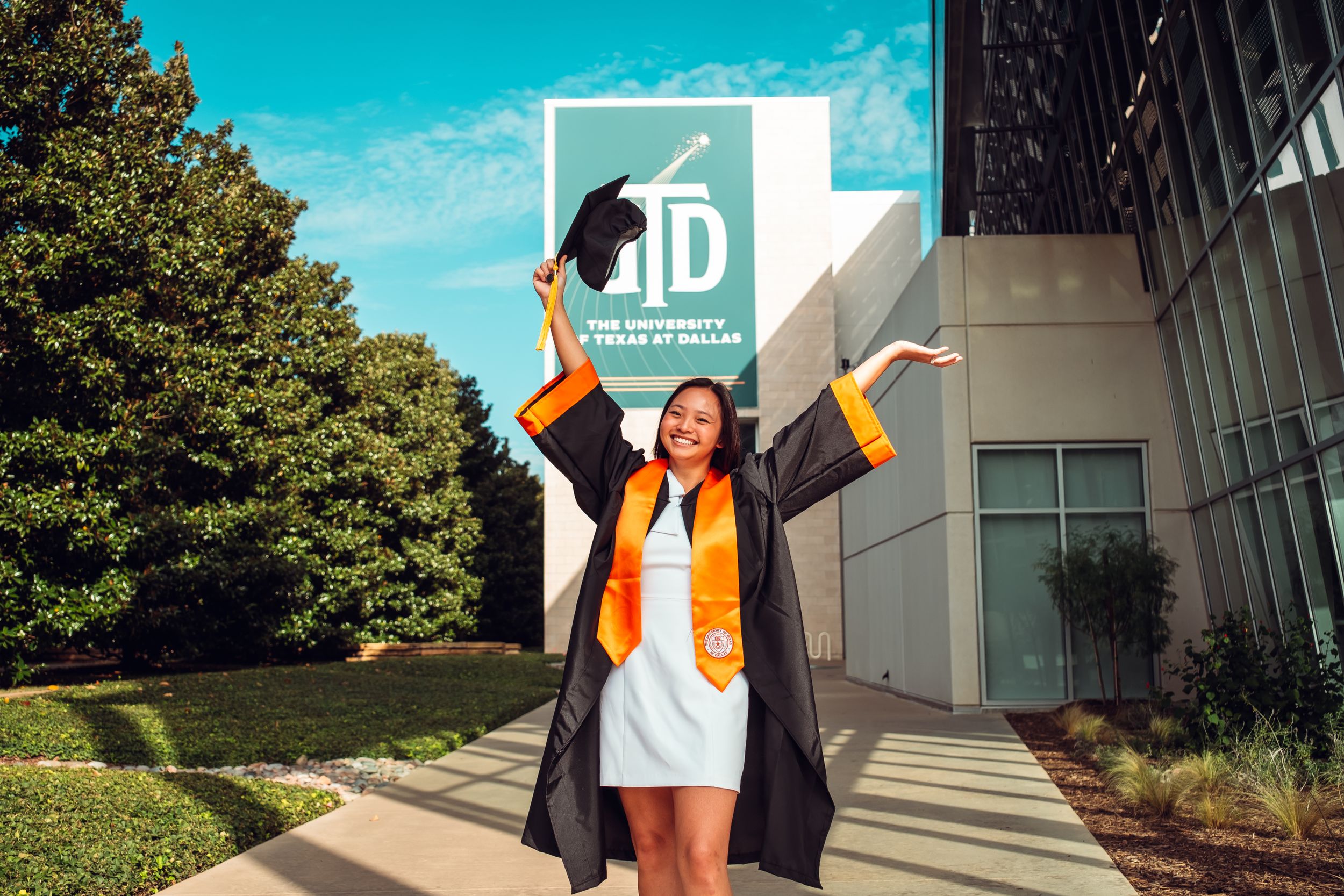 UT Dallas Grad Photos: National Champion Athletes - Eric Aaberg Photography
