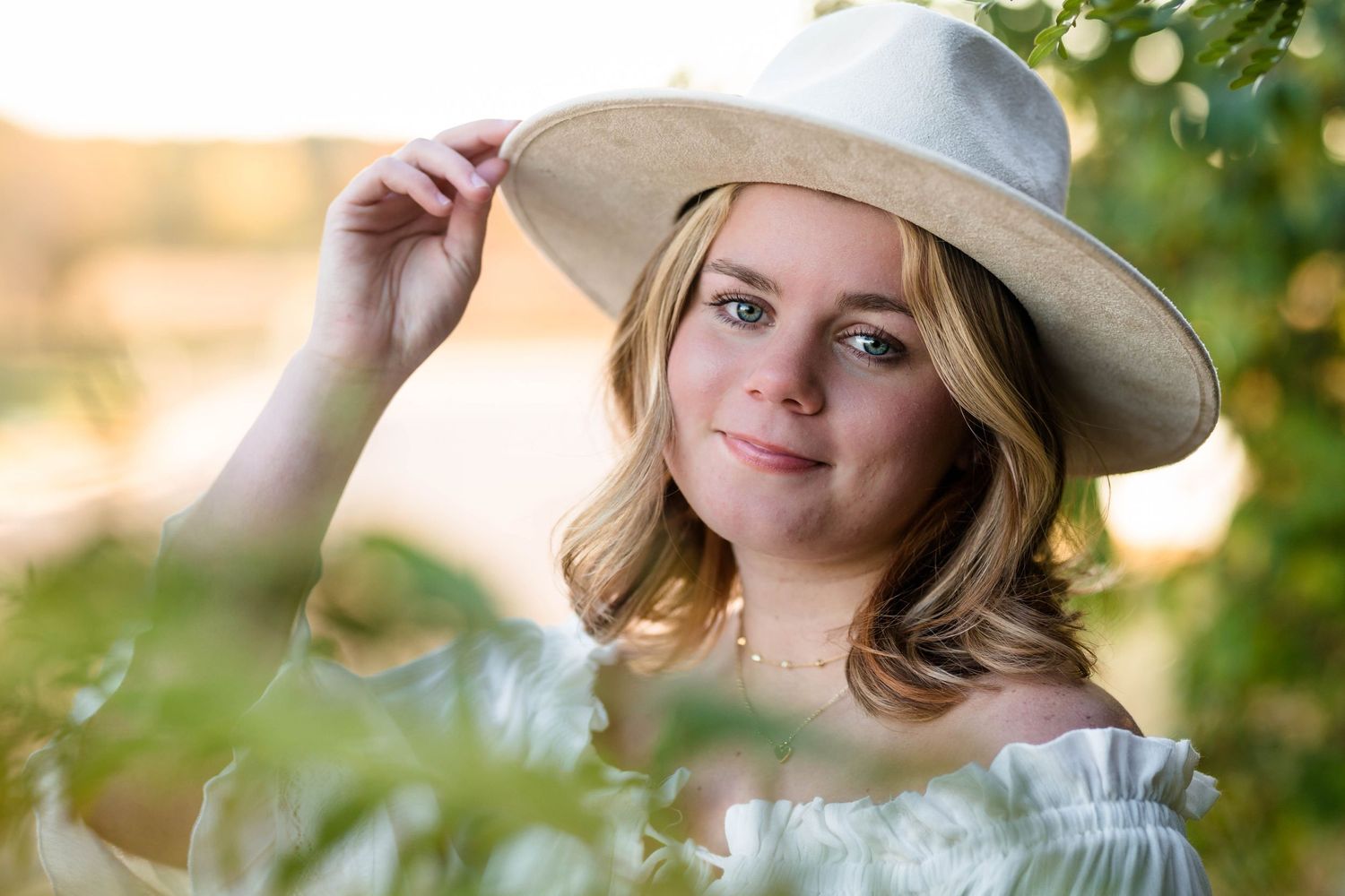 6 Ways to Always Look Fantastic in Photos
