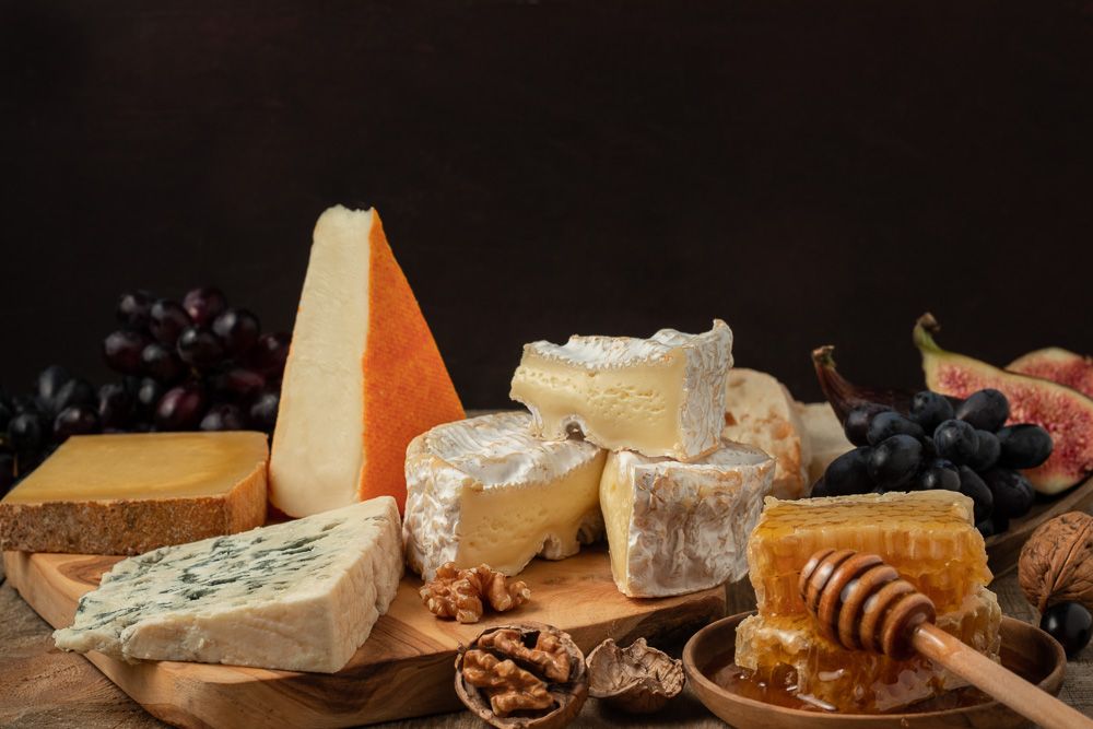 Cheese Board Guide - Photo by © Reka Csulak