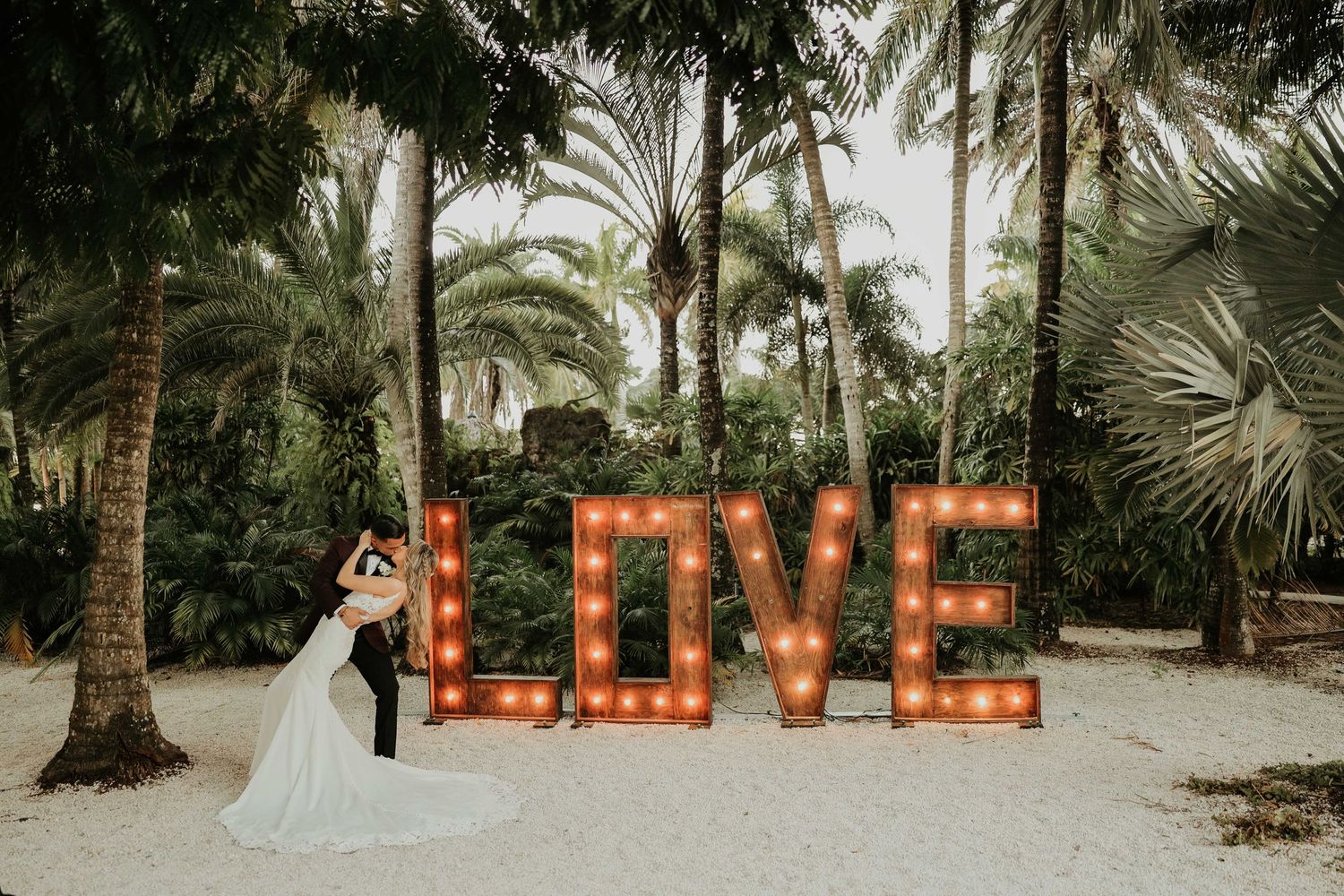 SOUTH-FLORIDA-WEDDING-PHOTOGRAPHY-SCRIBBLED-MOMENTS-PHOTOGRAPHY-FLORIDA-PORTRAIT-PHOTOGRAPHY