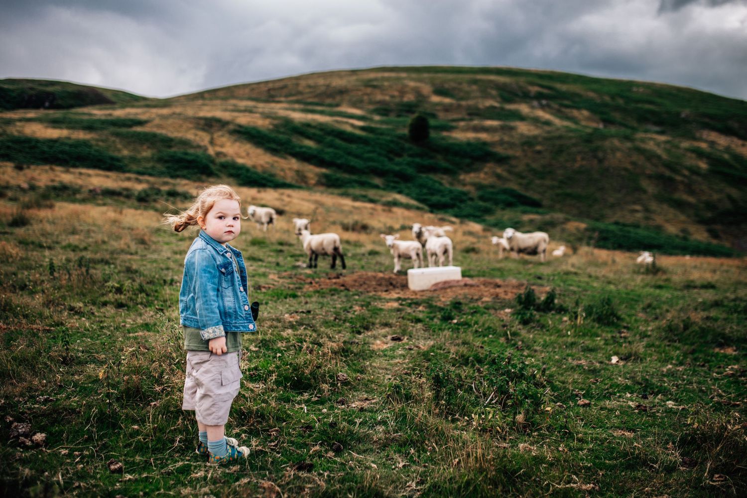 outdoors lifestyle photography by Ella DM Photographer