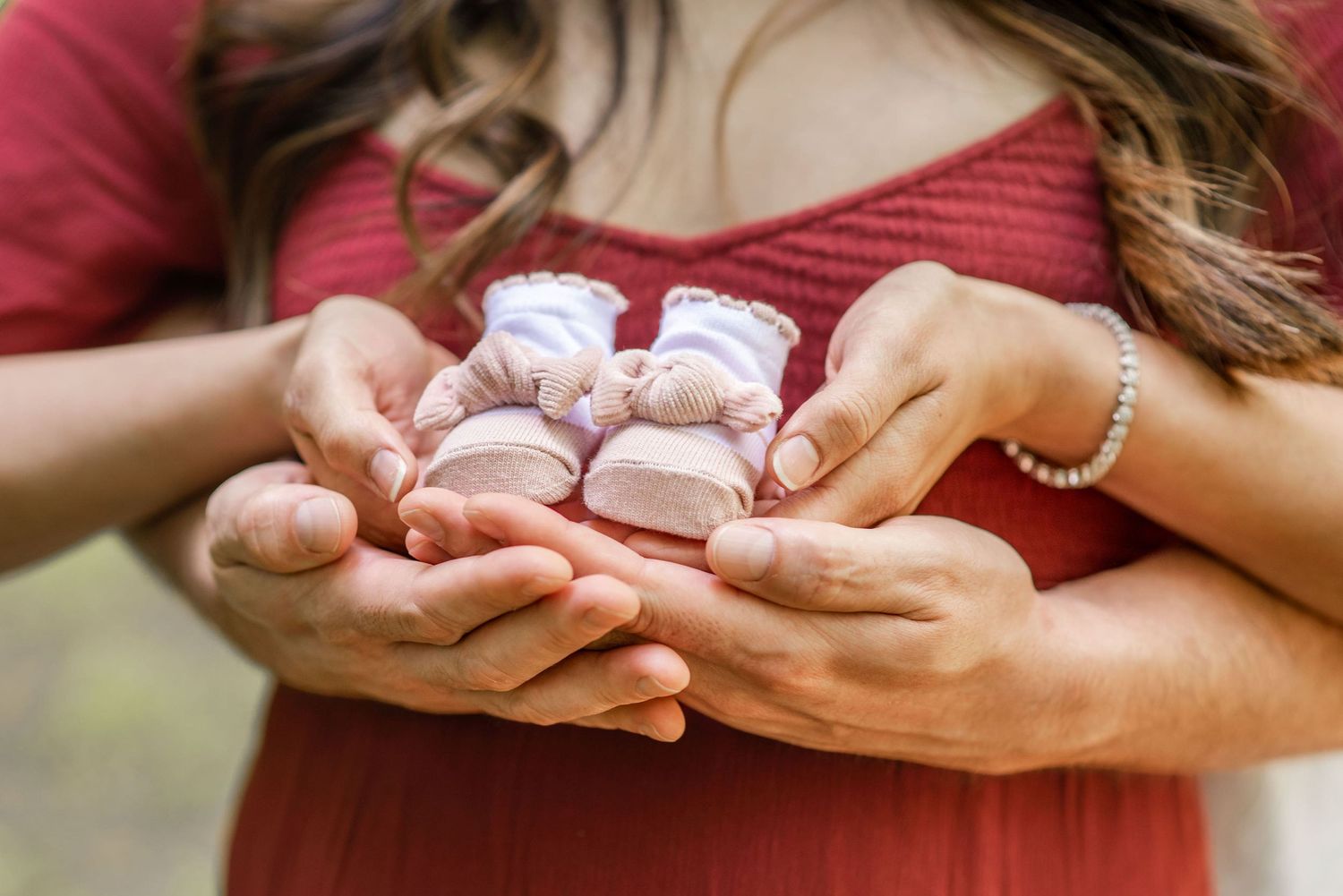 What to Bring to Your Maternity Session Sarah Marchwiany Photography