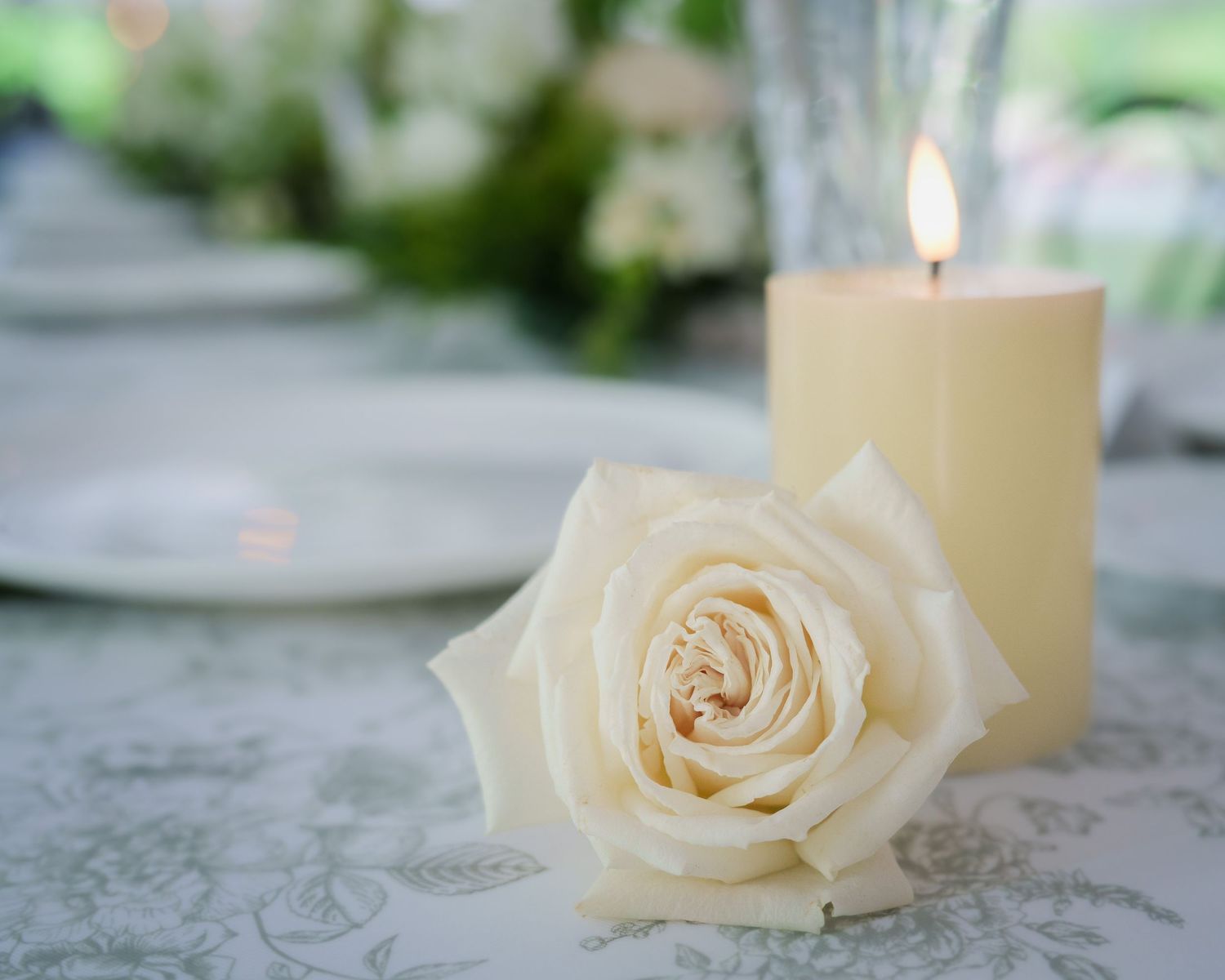 Clark Gardens Weatherford Tx wedding venue wedding photography luxury DFW wedding day vendors  ceremony and reception banquet floral candle