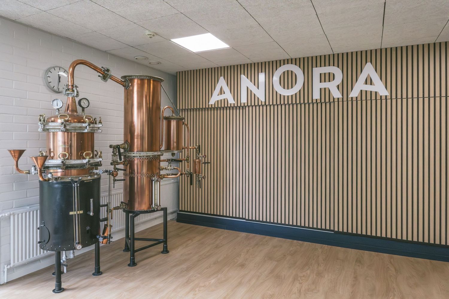 Factory Tour & Glögg Workshop with Anora - Photo by © Reka Csulak - Three Pod Studio
