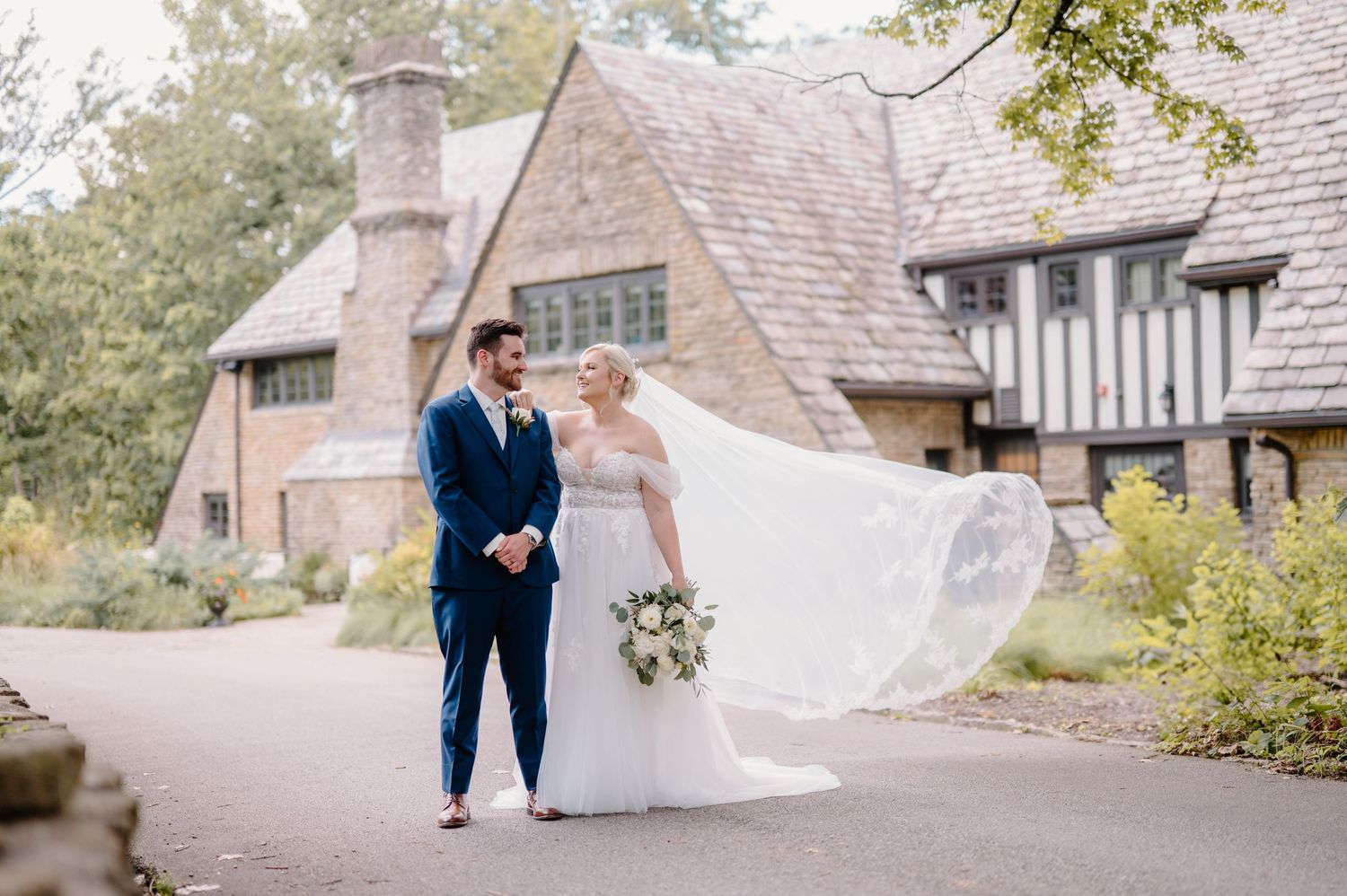 Romantic outdoor wedding at Cincinnati Nature Center Cincinnati