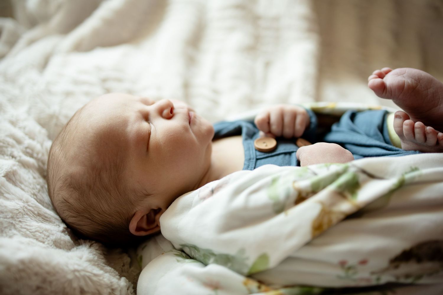 Peaceful newborn baby sleeping fresh 48 newborn photography at University of Tennessee Medical Center in Knoxville, Tennessee.