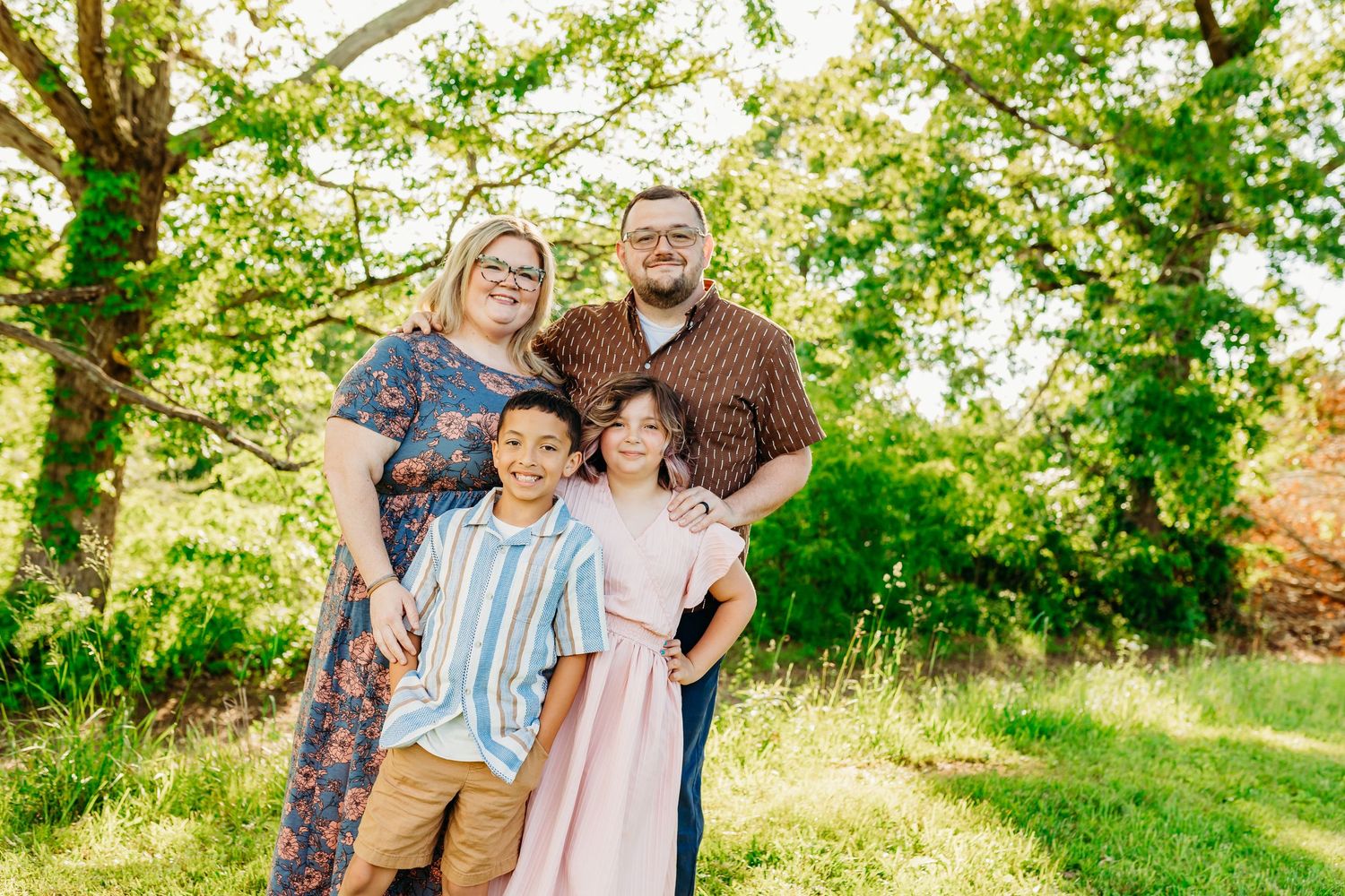 Southern Ohio family photographer, golden hour family session, Portsmouth Ohio photography, Wheelersburg photographer, outdoor family