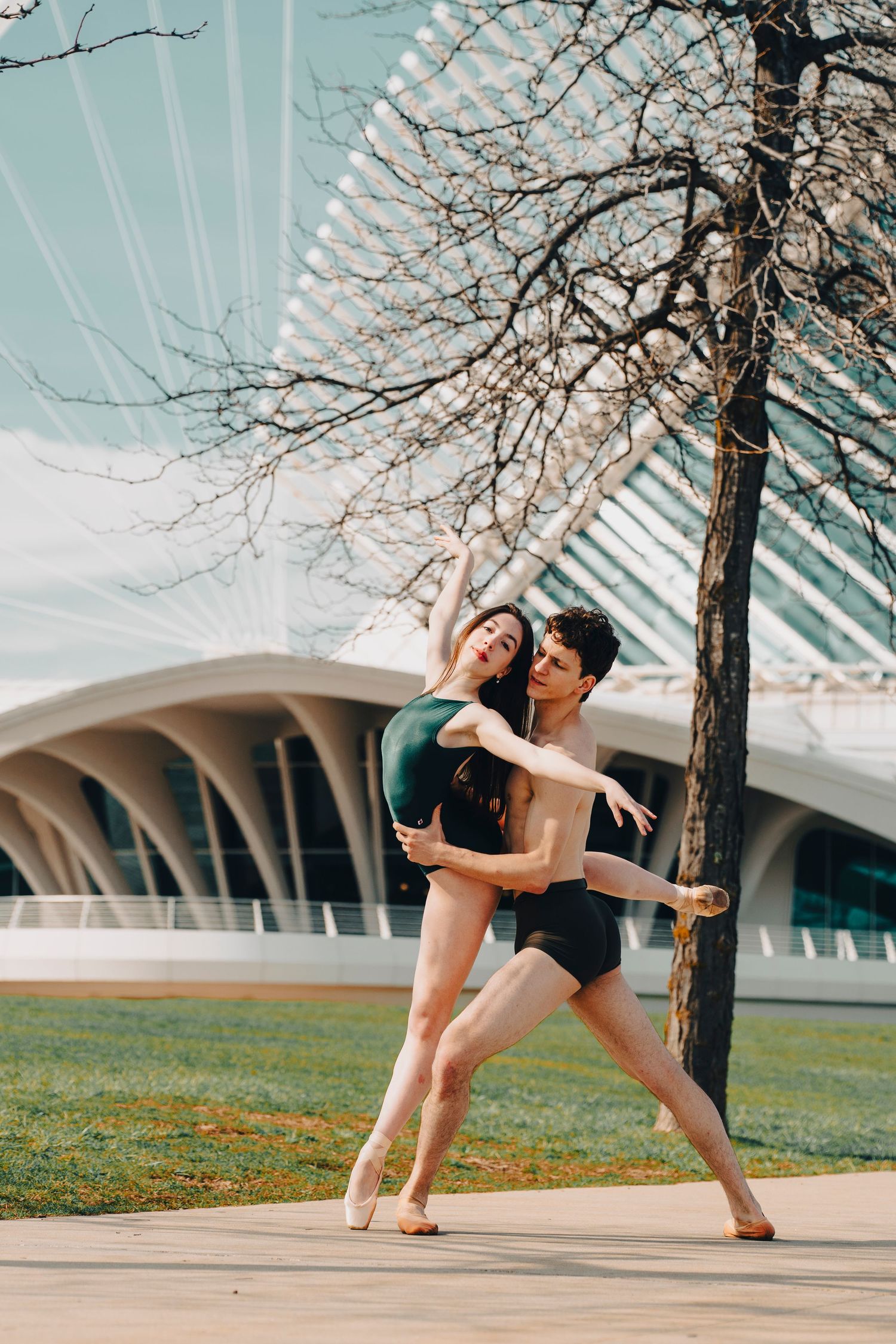 Milwaukee Ballet Dance Photography of two dancers posing next to Milwaukee Art Museum