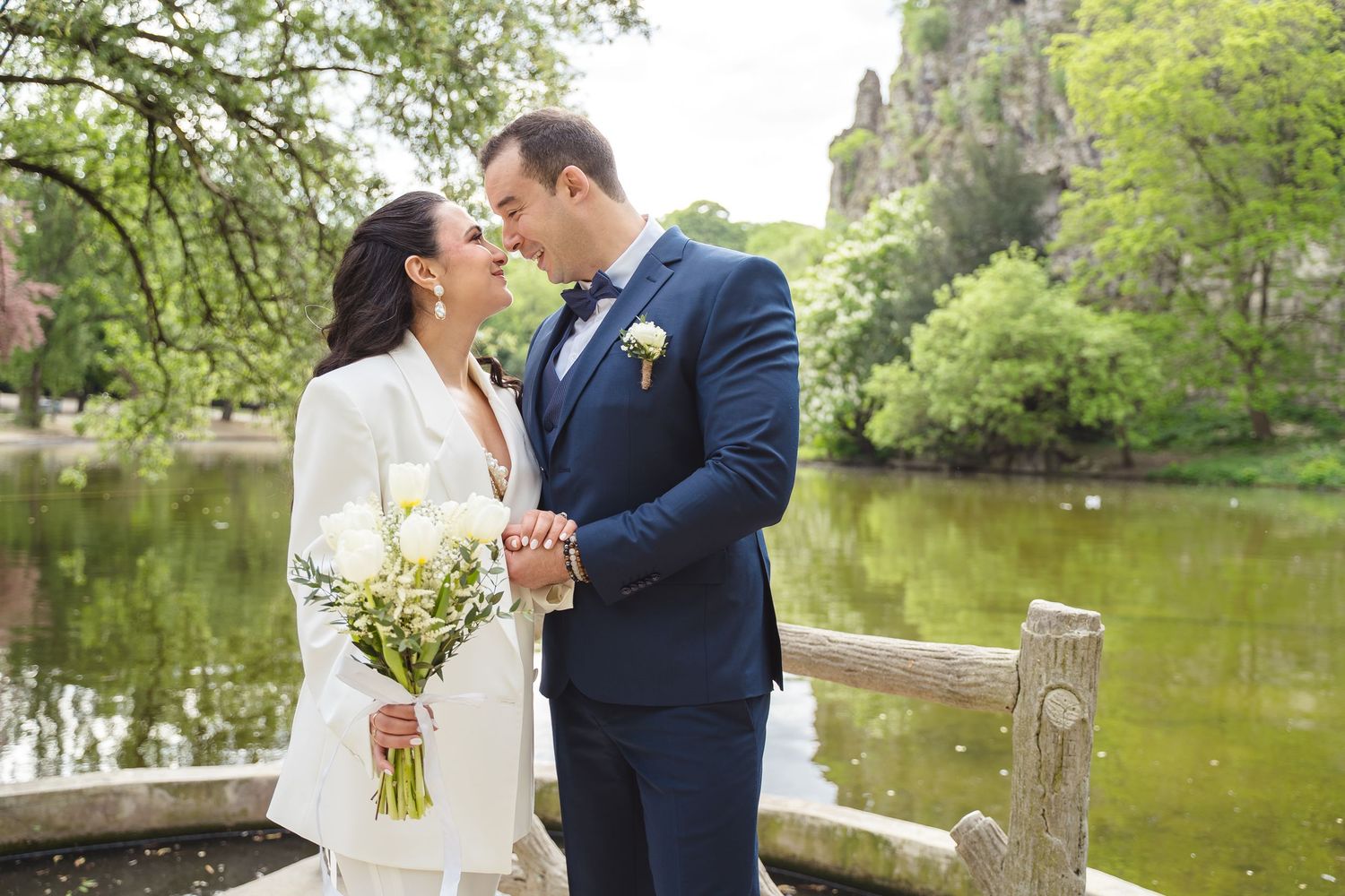 Buttes Chaumont 
photographe mariage paris
photographe mariage civil 
photographe mariage yvelines
photographe poissy