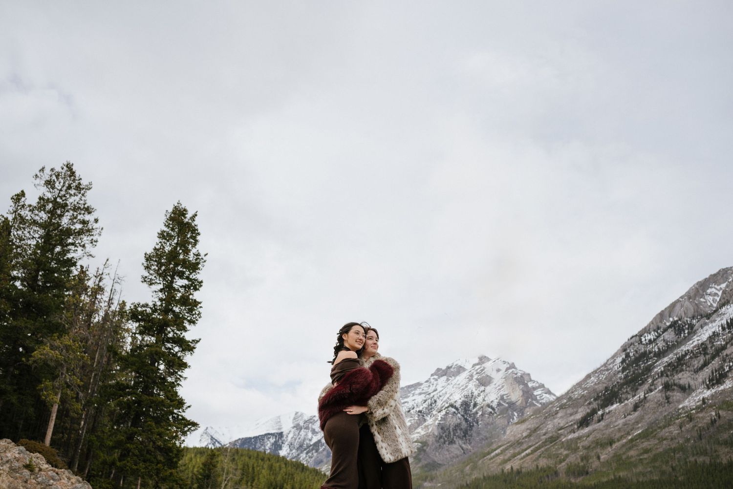 Lake Minnewanka I Banff  Engagement