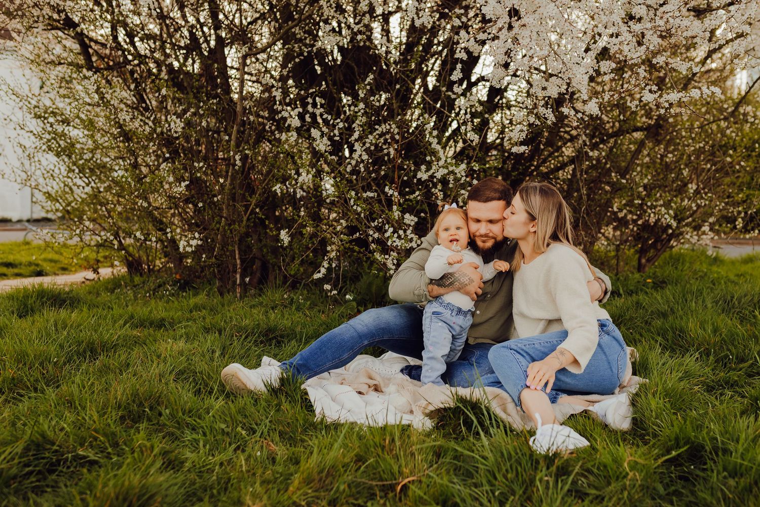 Under the Blooming Tree