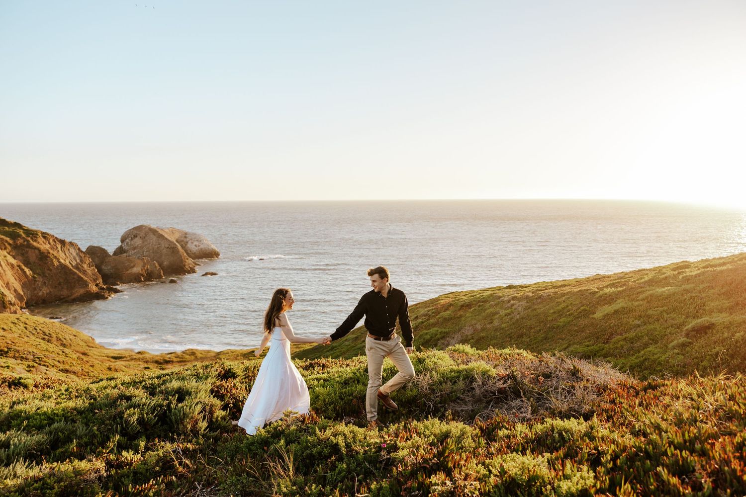 engagement photoshoot san francisco bay area marin headlands sunset golden hour
