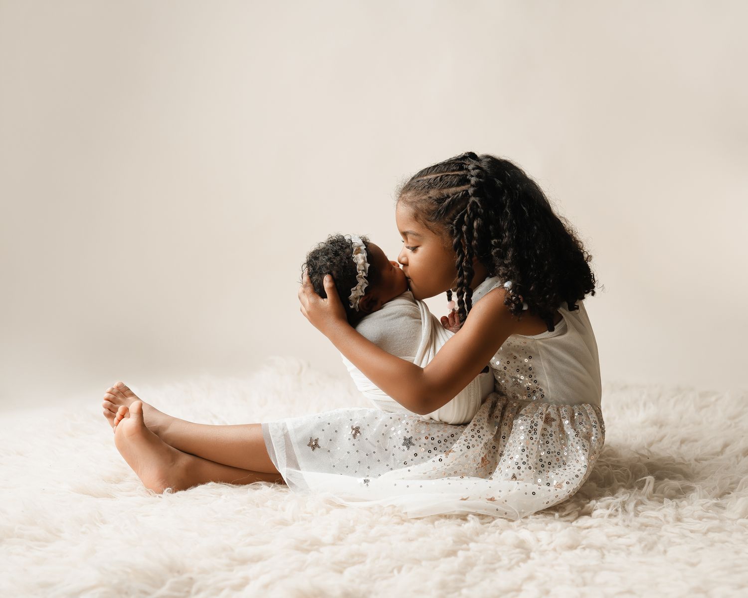 Maternity & Newborn photography studio located in between Atlanta, Georgia and Birmingham, Alabama with full service photo studio.