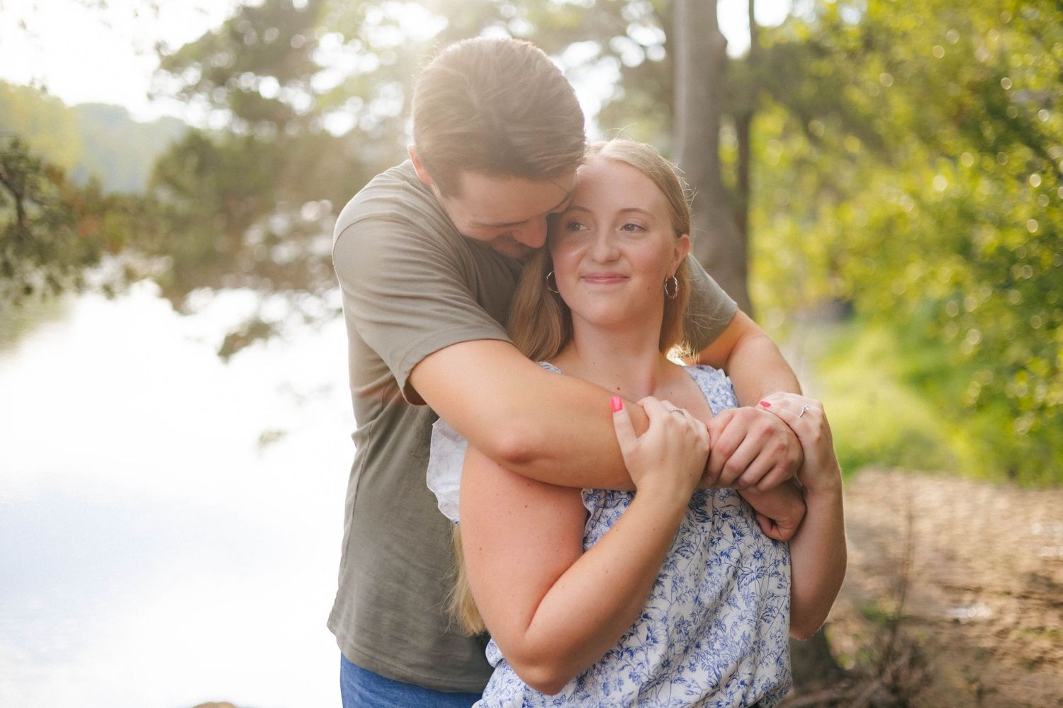 outdoor summer lakeside engagement photos in Kankakee, Illinois