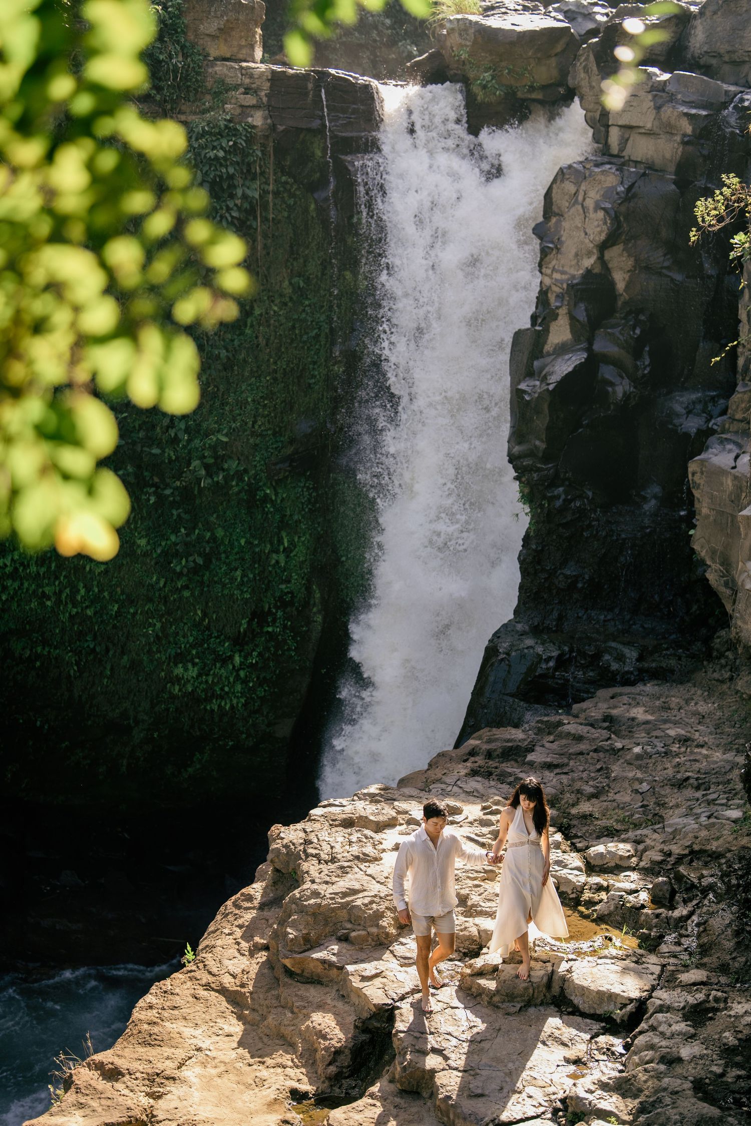 Surprise marriage proposal at Blangsinga Waterfall.
