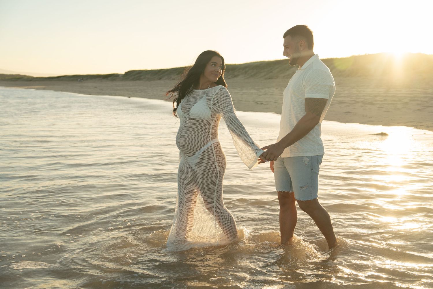 maternity photography Wollongong, Port Kembla Beach, NSW south coast.