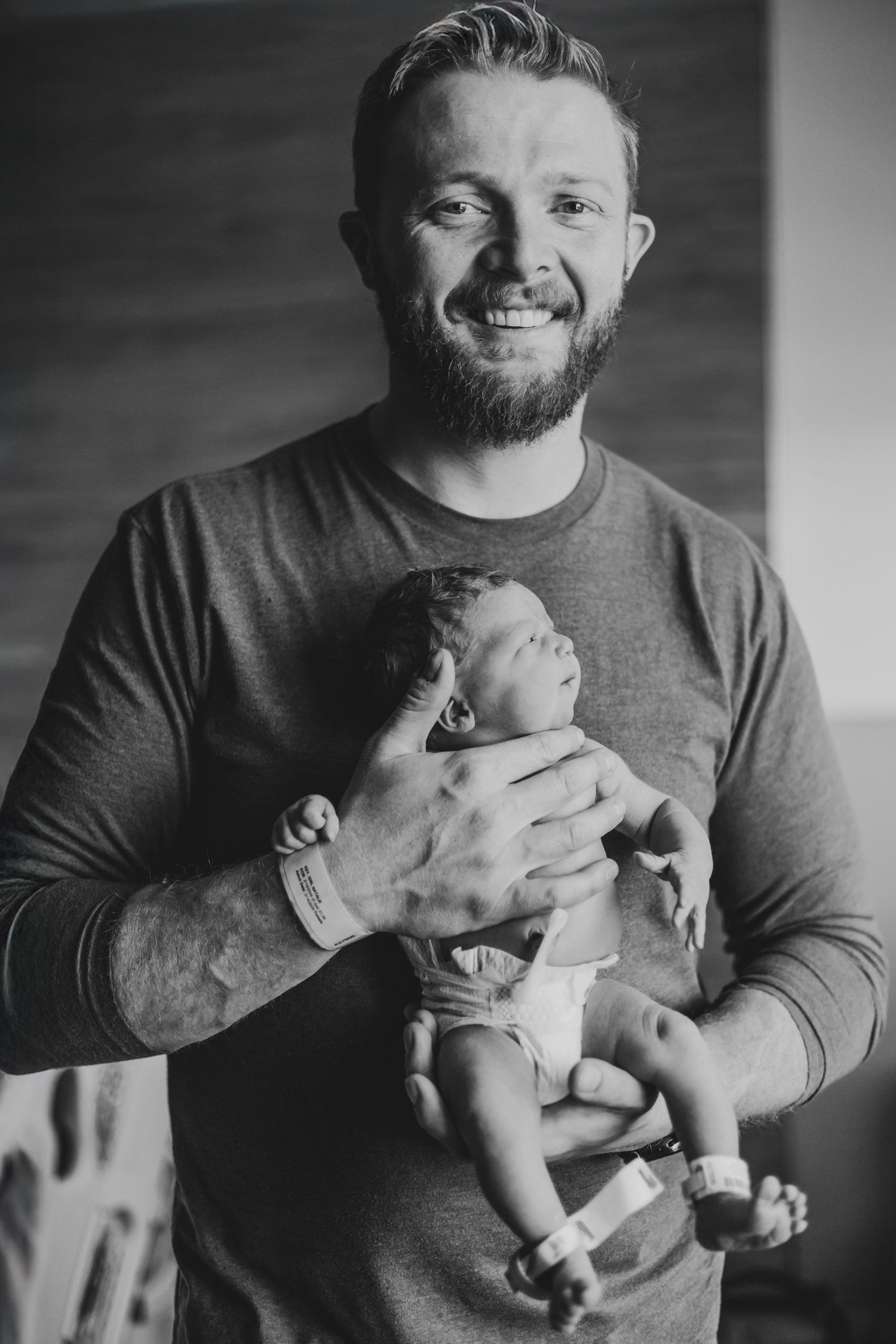 Parent bonding with their brand new baby in the hospital | What's Labor Like for Fathers