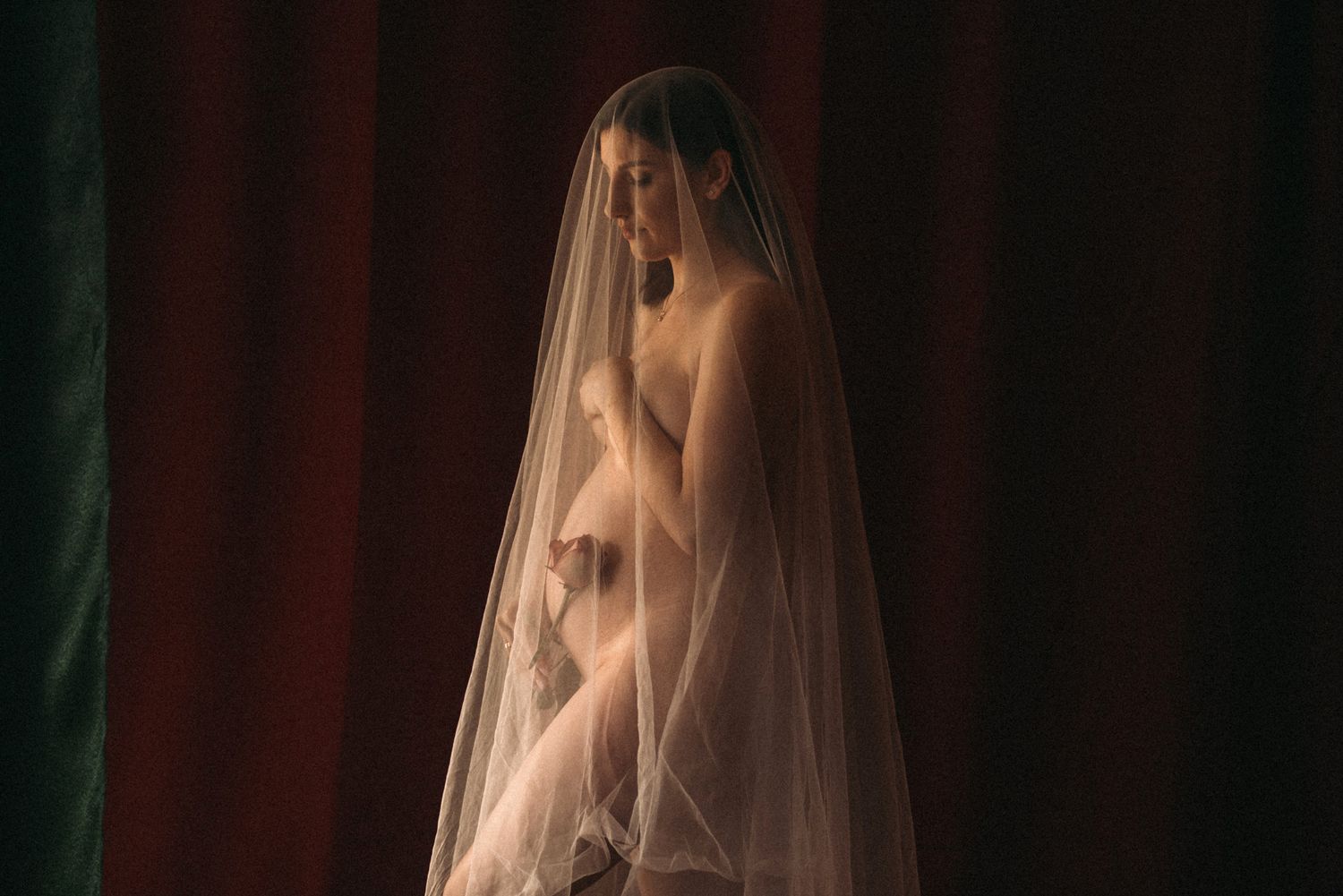 Maternity boudoir photoshoot
