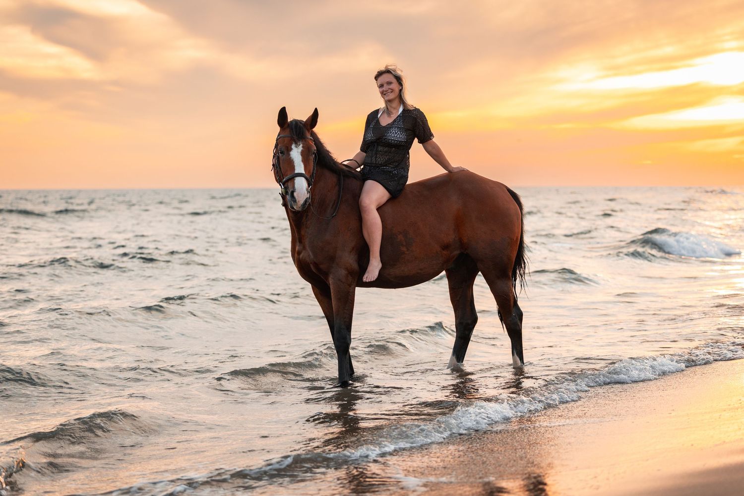 Séance photo couché de soleil à Piémanson avec son cheval