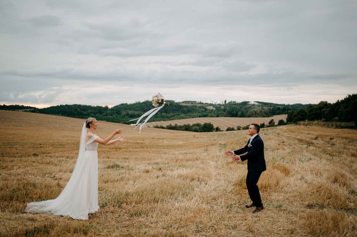 originální svatební fotky, svatební fotograf Vyškov