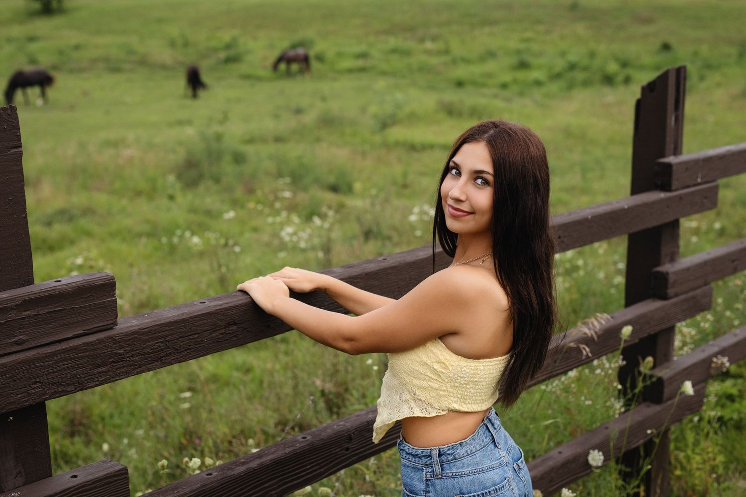 Oconomowoc WI High school senior photos