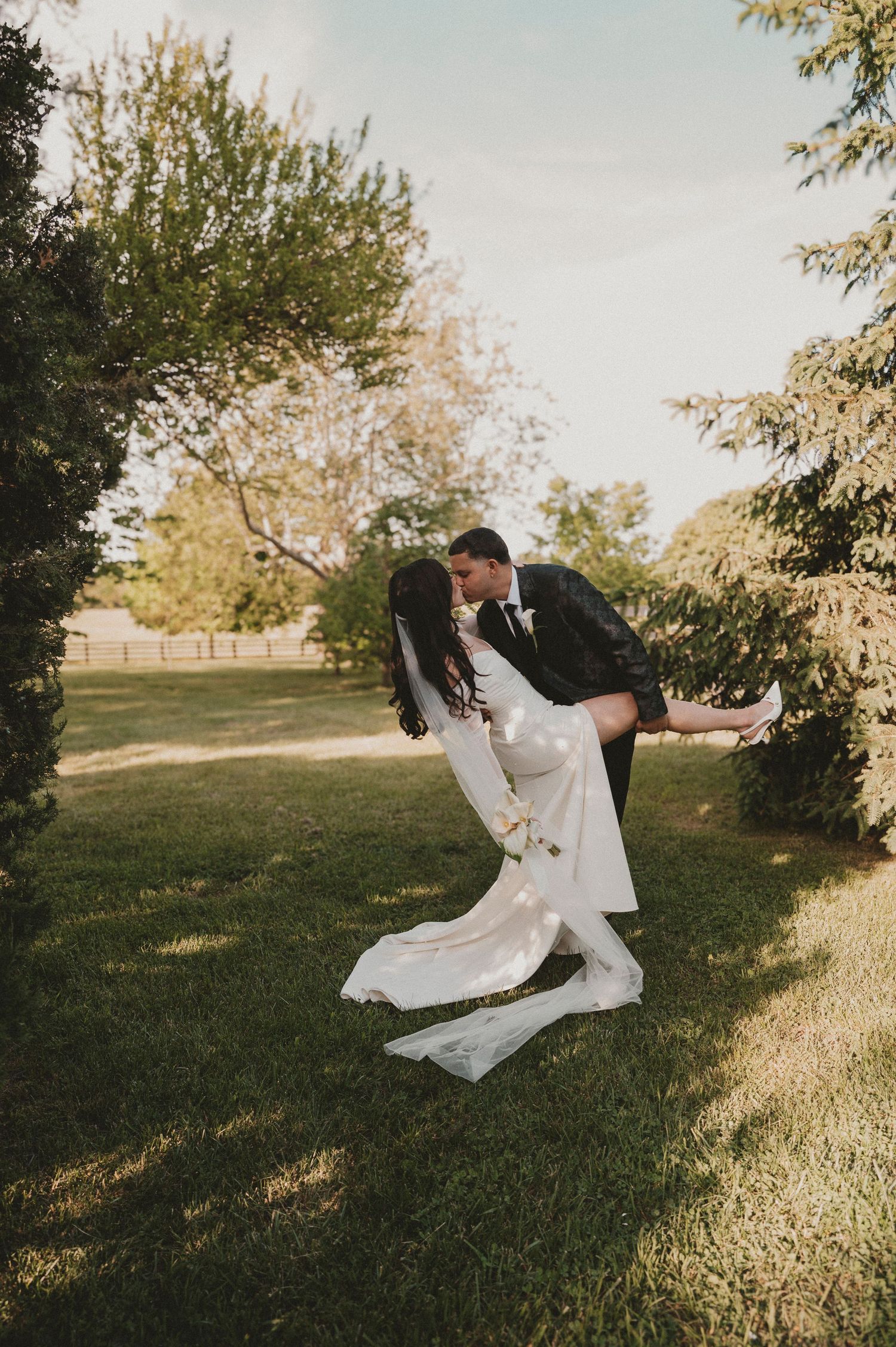 Romantic wedding photos Lexington KY – Southern charm