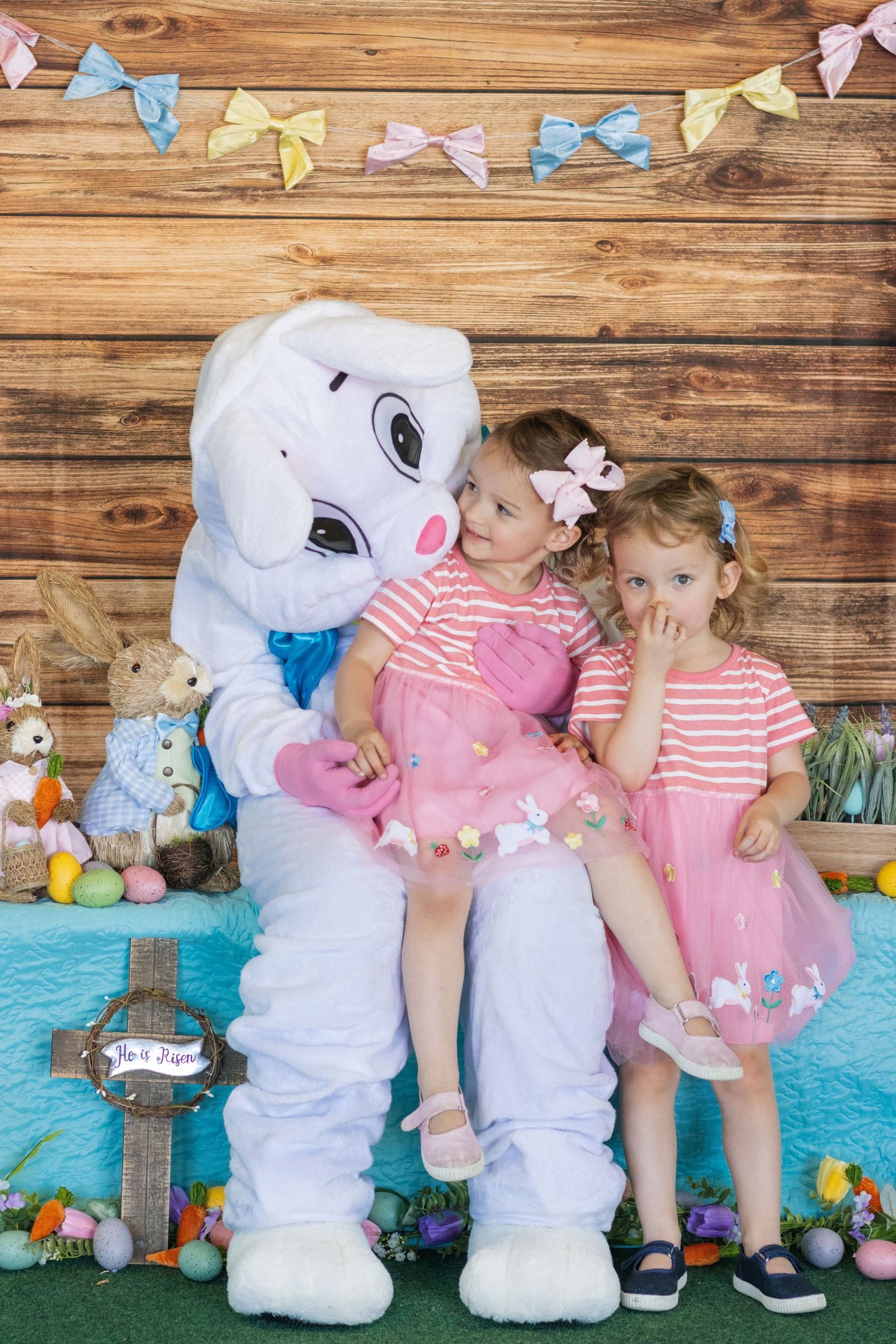 Easter bunny photoshoot.
Spring Photos
Kid photography
Portrait photography
Family photography
Child photography