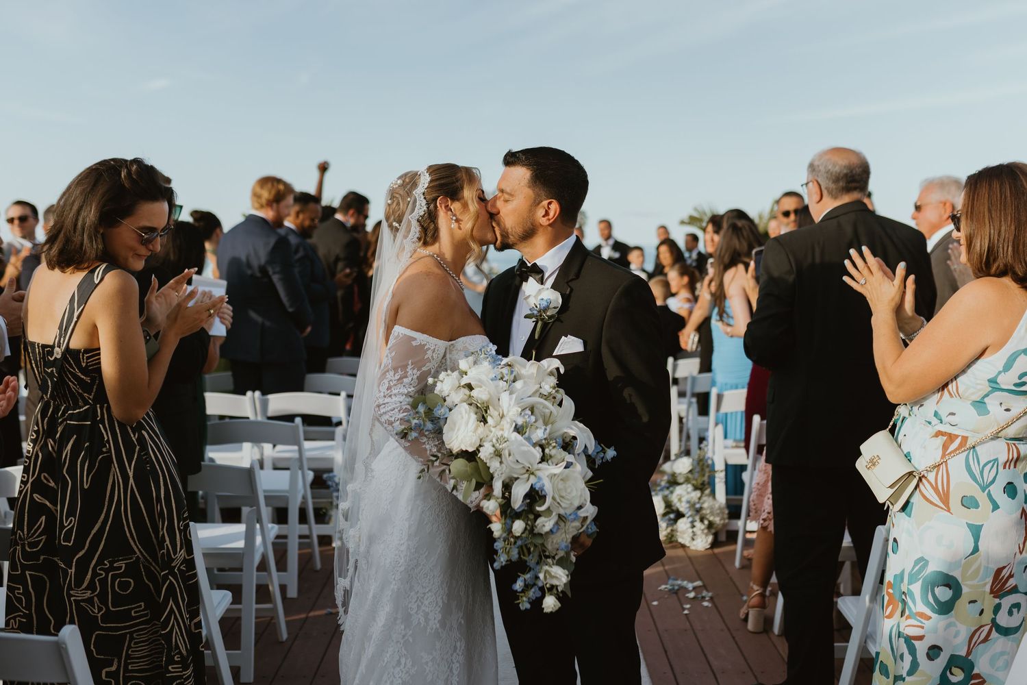 What Is An Unplugged Ceremony? | Reasons to Have An Unplugged Ceremony