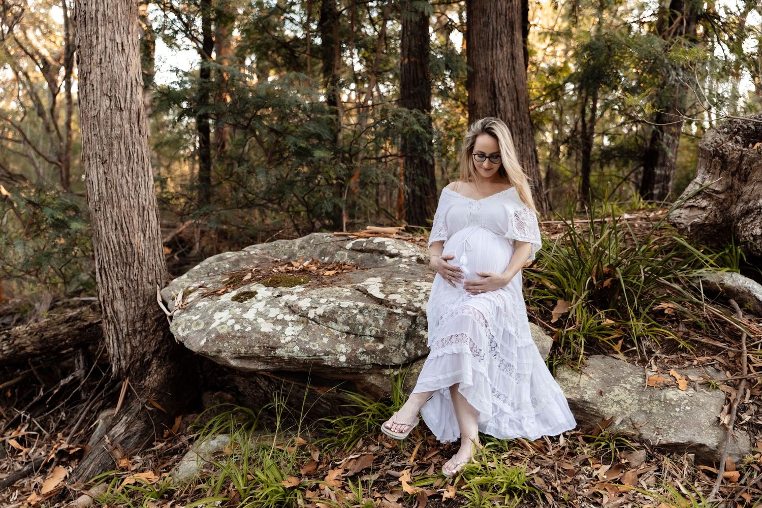 Perfect lace dress for maternity photoshoot